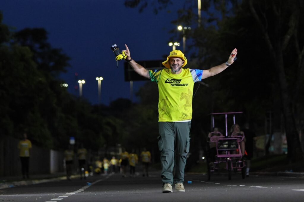 Quem está por trás da câmera?